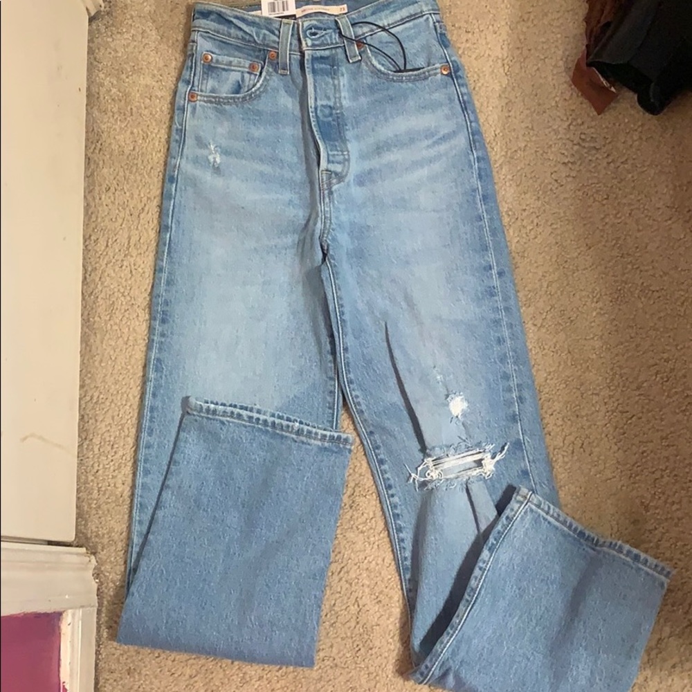 Levi’s Straight Leg Jean
